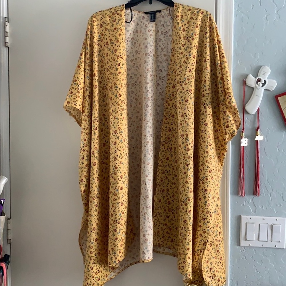 yellow floral print kimono💛🌼
